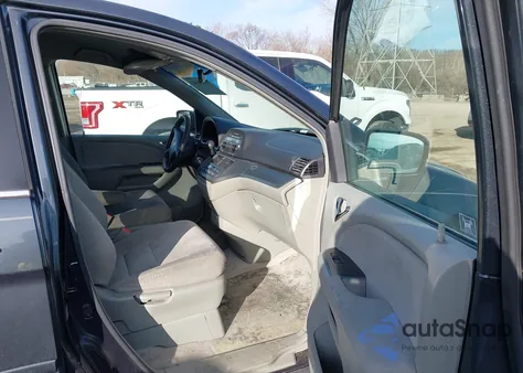 2005 Honda Odyssey Ex z USA, uszkodzony, nr VIN 5FNRL38445B423129